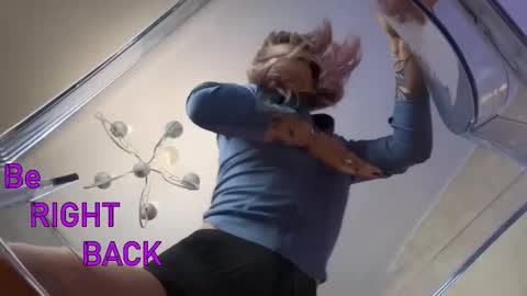 Melissa online show from February 25, 12:48 pm