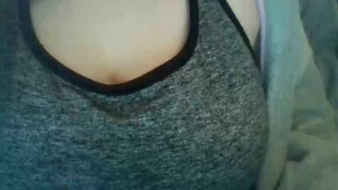 layannalea online show from January 18, 10:11 am