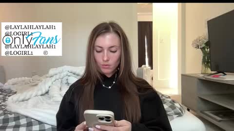 laylahlaylah1 online show from January 11, 4:34 pm