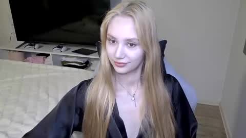 LaylaPretty001 online show from May 1, 4:37 am