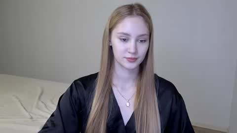 Laylla001 online show from January 2, 5:57 am