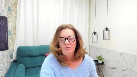 Lea online show from February 21, 5:19 am