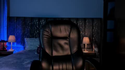 Lea Velle online show from March 15, 5:42 am