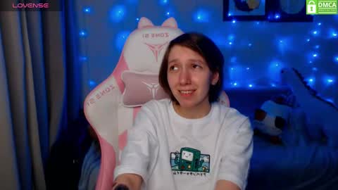 Snapshot of leah__gotty chatting on December 26, 3:42 pm Leah  Gotty online show from December 26, 3:42 pm