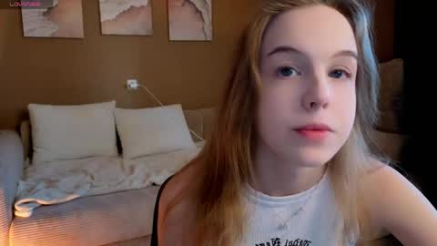 Leia online show from April 5, 2:16 pm