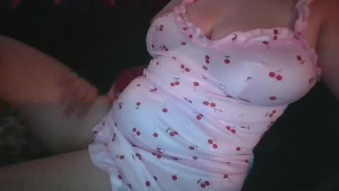 Snapshot of lenawantsold chatting on October 1, 1:16 pm lenawantsold online show from October 1, 1:16 pm