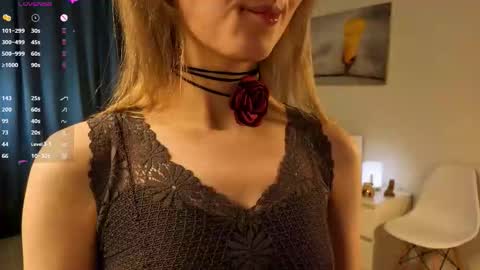 Earlene online show from November 23, 9:05 pm