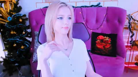 leonastone online show from January 10, 6:45 pm