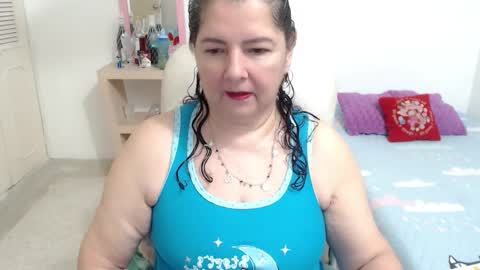 leonela   online show from March 30, 1:05 am