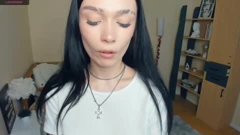 Alice online show from April 14, 8:20 pm