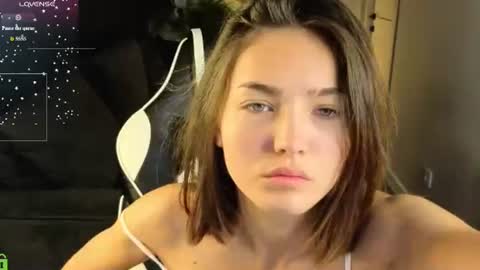 Leslie online show from July 12, 1:06 am