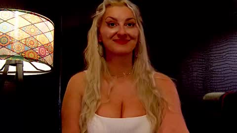 leticiareys online show from January 17, 6:04 pm