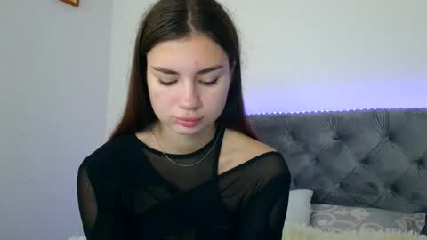 Snapshot of lette_emily chatting on October 9, 8:51 am Emily online show from October 9, 8:51 am