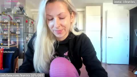 LeaVixx online show from October 24, 10:44 am