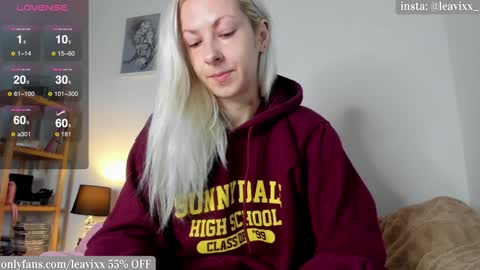 LeaVixx online show from December 11, 8:36 am