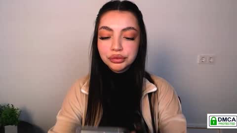 Alexia online show from October 29, 1:15 pm