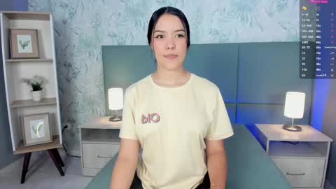 Lexie Thompson  online show from October 28, 12:22 pm