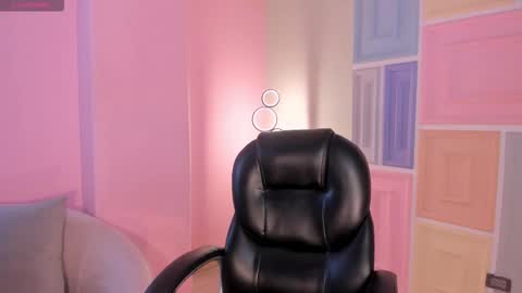 Lexie  online show from March 18, 7:08 pm