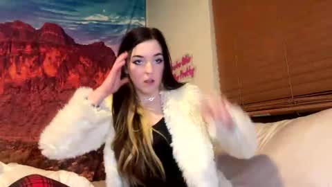 Snapshot of lexistar69 chatting on December 23, 5:39 am Lexi online show from December 23, 5:39 am
