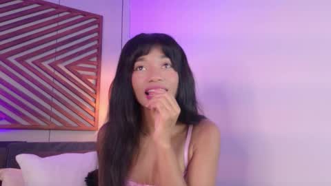 lexyskye online show from March 21, 11:59 am