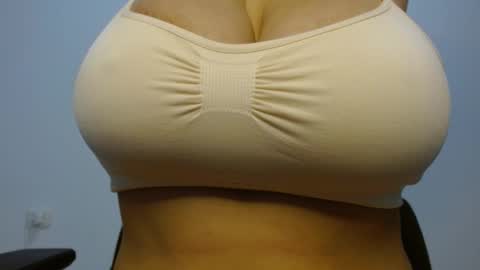 leydy_day online show from December 4, 11:27 pm