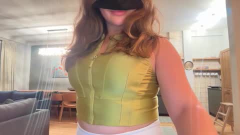 Snapshot of leyla_on_sport chatting on September 13, 4:48 pm Leyla online show from September 13, 4:48 pm