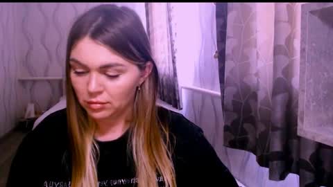 li_lit online show from April 14, 6:46 am