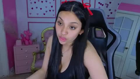 lia_harper_t online show from May 16, 3:20 am