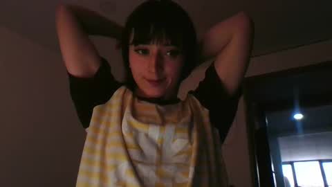 Little Queen Lia  online show from October 13, 5:26 pm