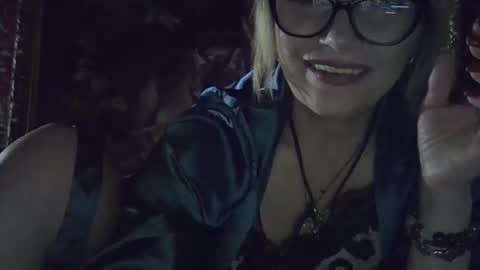 lia_raysss online show from March 27, 9:15 pm