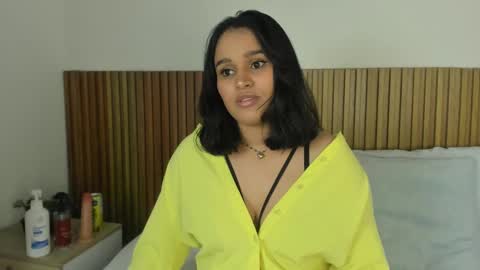 Snapshot of lia_sexx19 chatting on December 7, 2:42 am Lia online show from December 7, 2:42 am