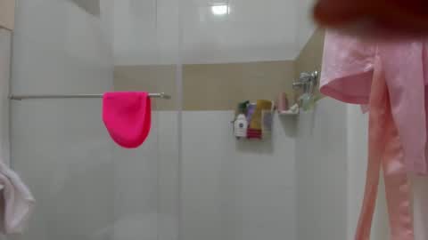 LIAH FERRER online show from December 18, 4:17 pm