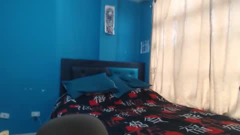 Lia Roberts online show from October 7, 12:09 pm