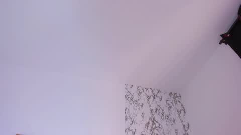 liaross online show from March 11, 2:05 am