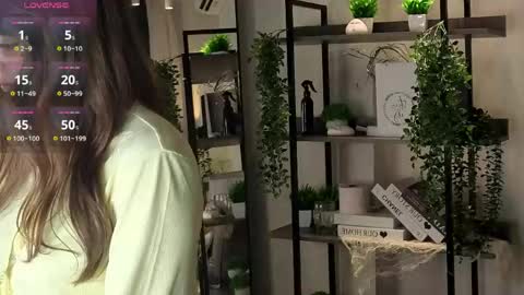 Ada online show from June 10, 1:49 am