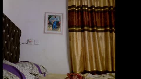 lickmefuckmex online show from April 1, 5:43 pm