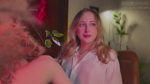  Im online every day except Saturday and Sunday somewhere between 2000 and 0300 UTC3 but its never at the same time  online show from March 28, 10:19 pm