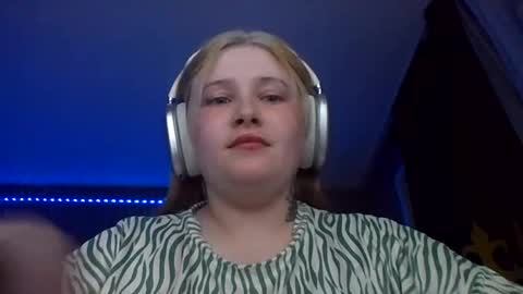 light_lunaa online show from June 29, 3:34 pm