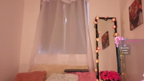 liiaa online show from June 12, 2:47 pm