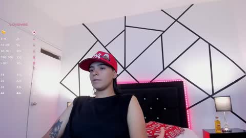 liiam_smith_ online show from January 28, 12:32 pm