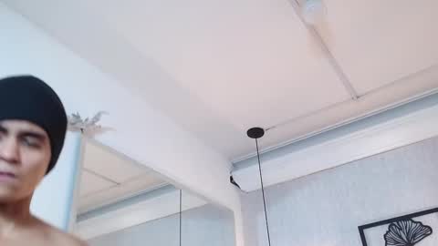 Liam thompson online show from March 4, 10:24 am