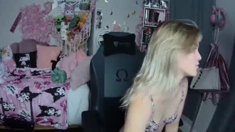 Lil Bunny online show from January 7, 11:14 pm