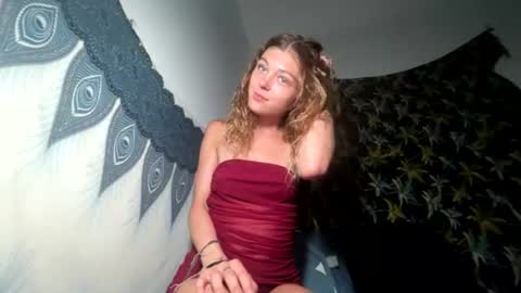 lil_luca online show from June 12, 2:52 am