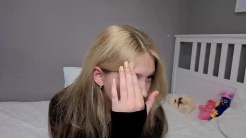 Emma online show from November 13, 10:03 am