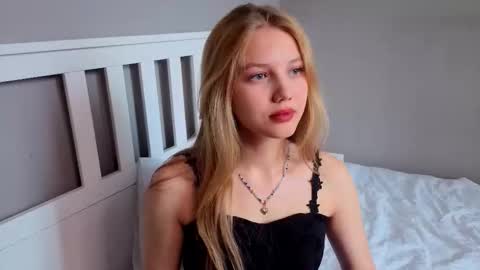 Emma online show from March 18, 6:07 am