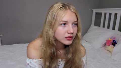 Emma online show from November 12, 10:02 am