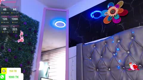 Snapshot of lila_gummy_ chatting on September 15, 1:08 pm online show from September 15, 1:08 pm