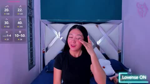 L I L A online show from November 11, 3:09 pm