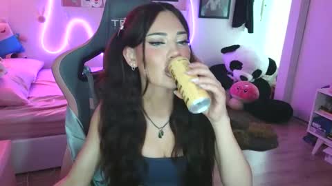 lilbina online show from March 13, 5:31 am