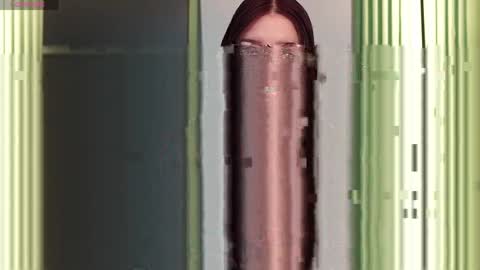 Lili  online show from April 14, 1:22 pm